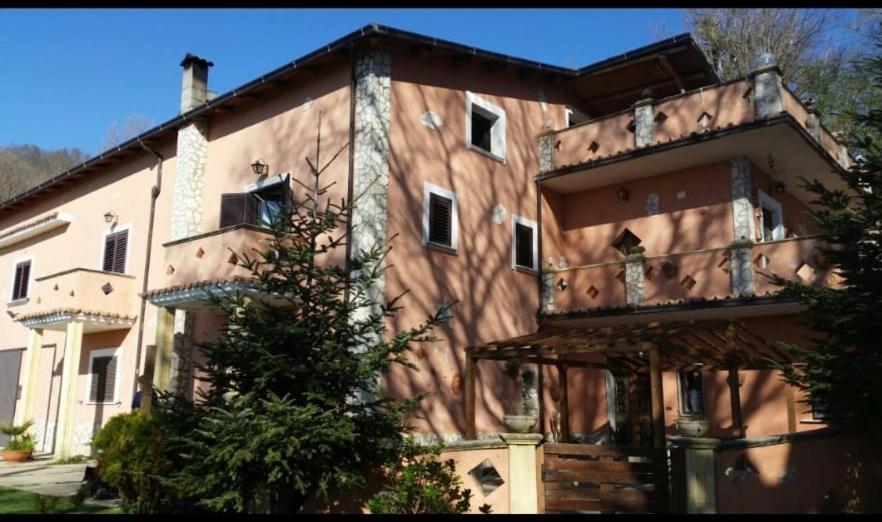 Grimaldi  Georgerock Bed & Breakfast エクステリア 写真
